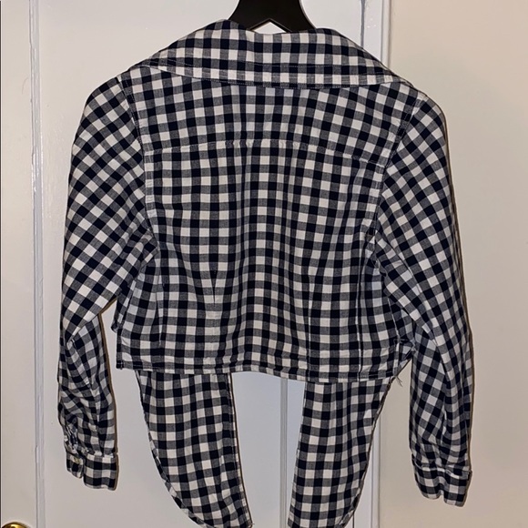 Guess Top - Picture 2 of 3